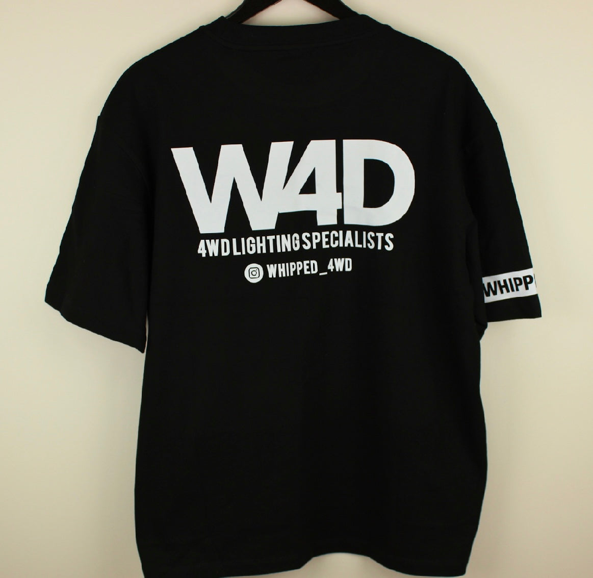 BLACK WHIPPED TEE